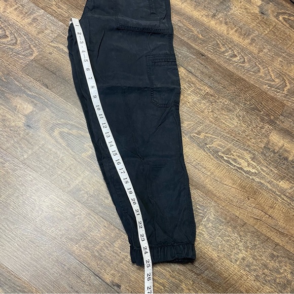 American Eagle Lyocell Baggy Jogger Cargo Pants High Rise Womens Small Black - Picture 8 of 10